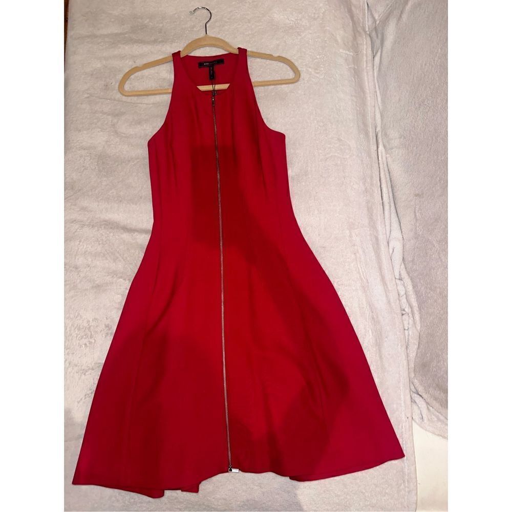 BCBG MAXAZRIA women’s red dress size 6 small